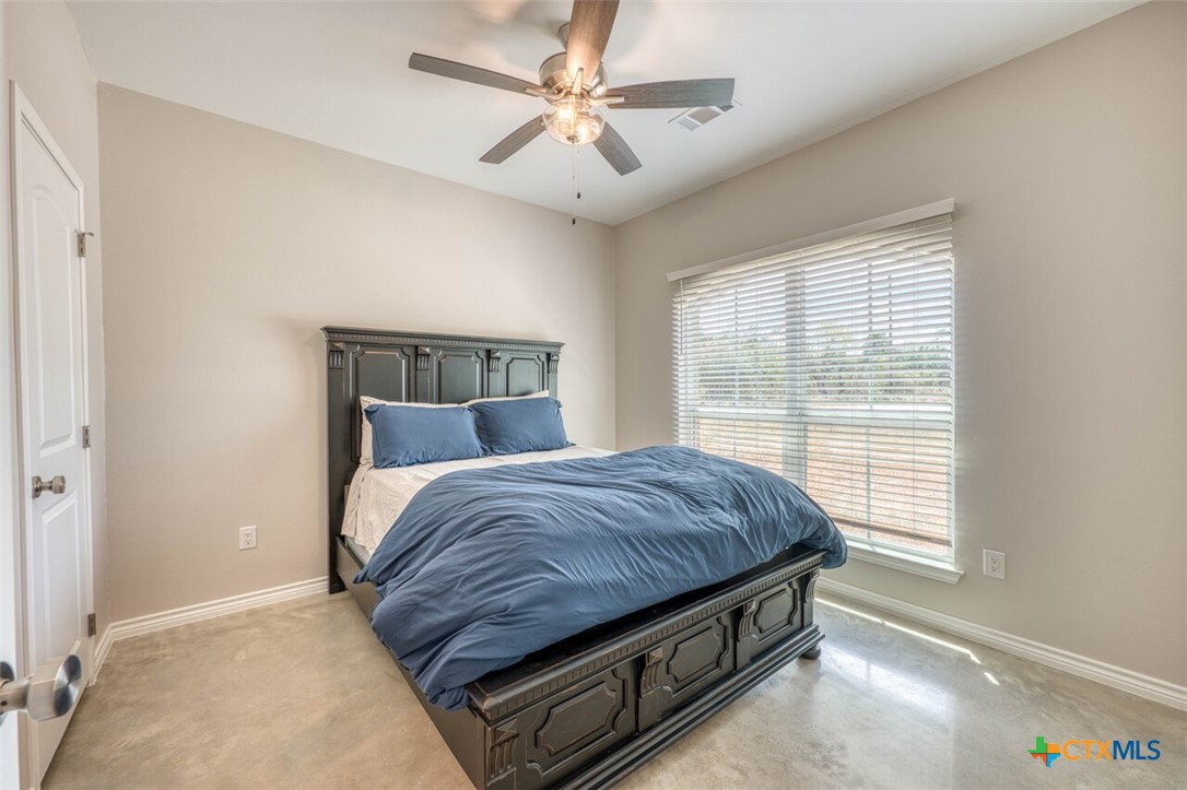 1516 Stonecrest Drive Property Photo 18