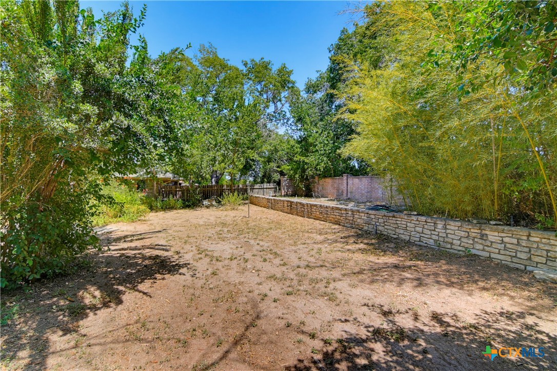 1223 Old Homestead Property Photo 14