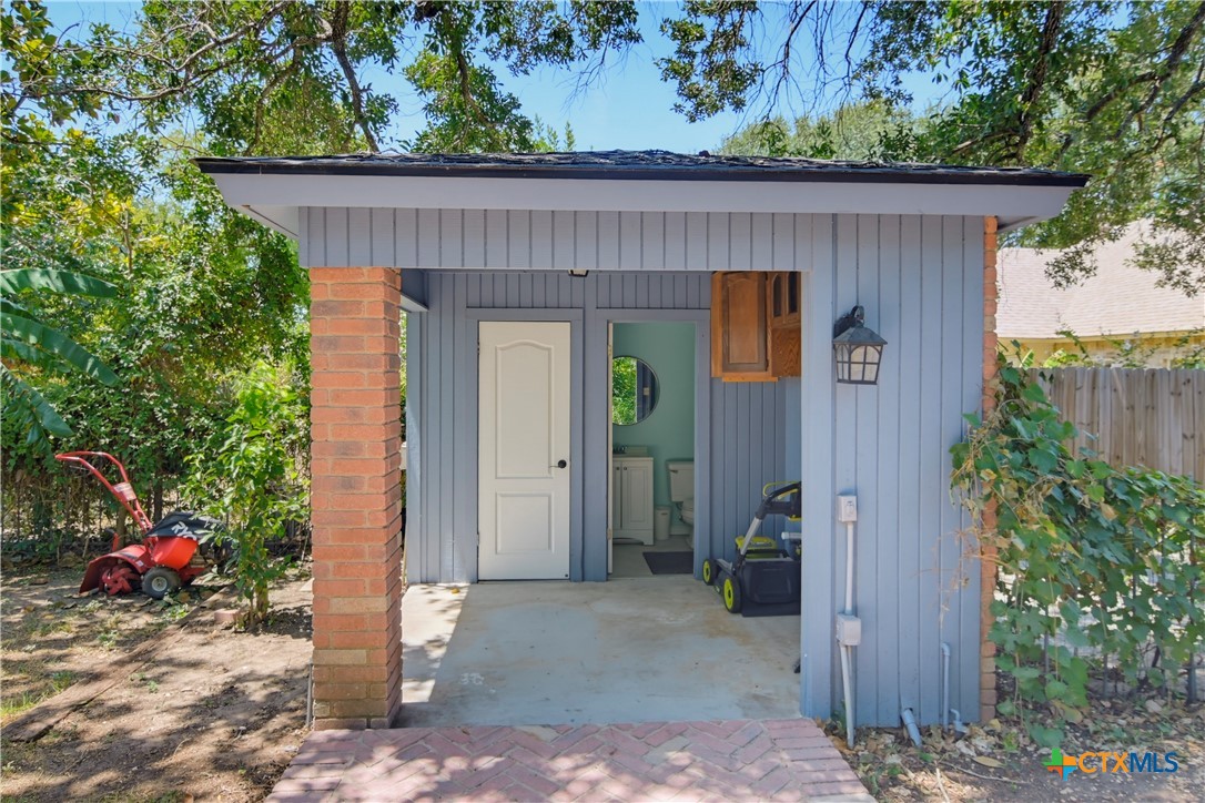 1223 Old Homestead Property Photo 17