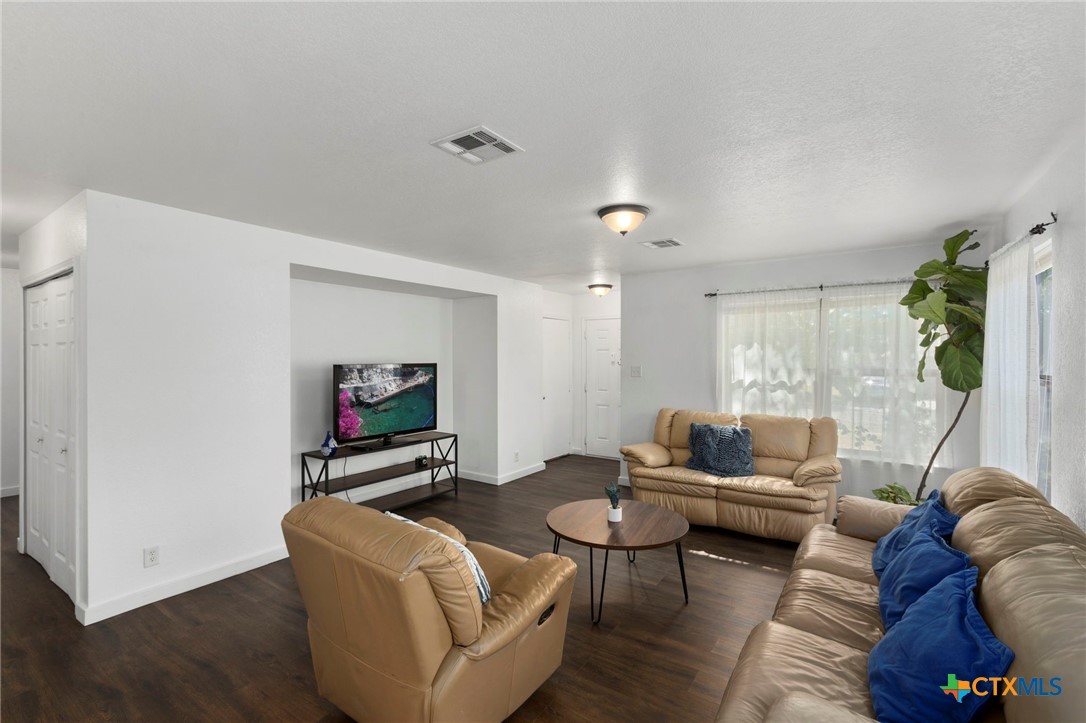 291 Cordero Drive Property Photo 7