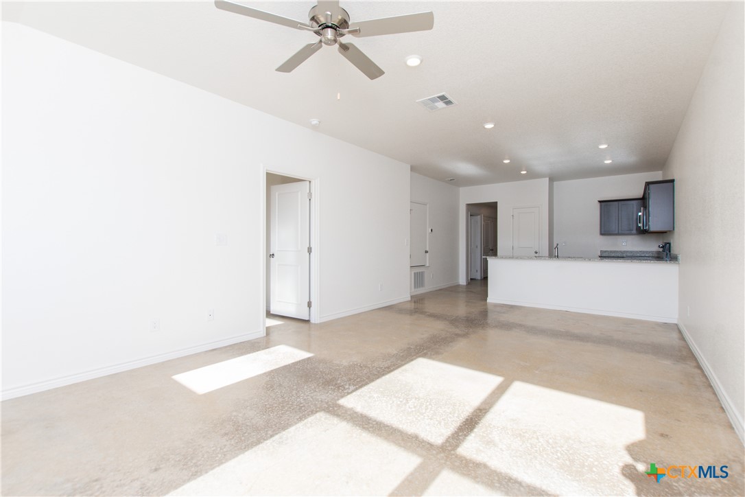 1301 Concord Drive A Property Photo 4