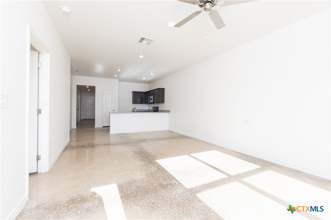 1301 Concord Drive A Property Photo 5