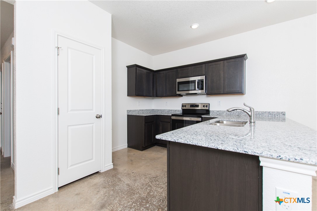 1301 Concord Drive A Property Photo 7