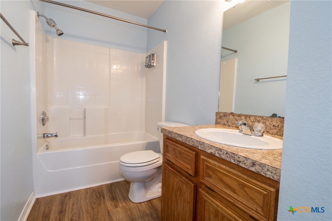 4107 Primrose Drive A Property Photo 8