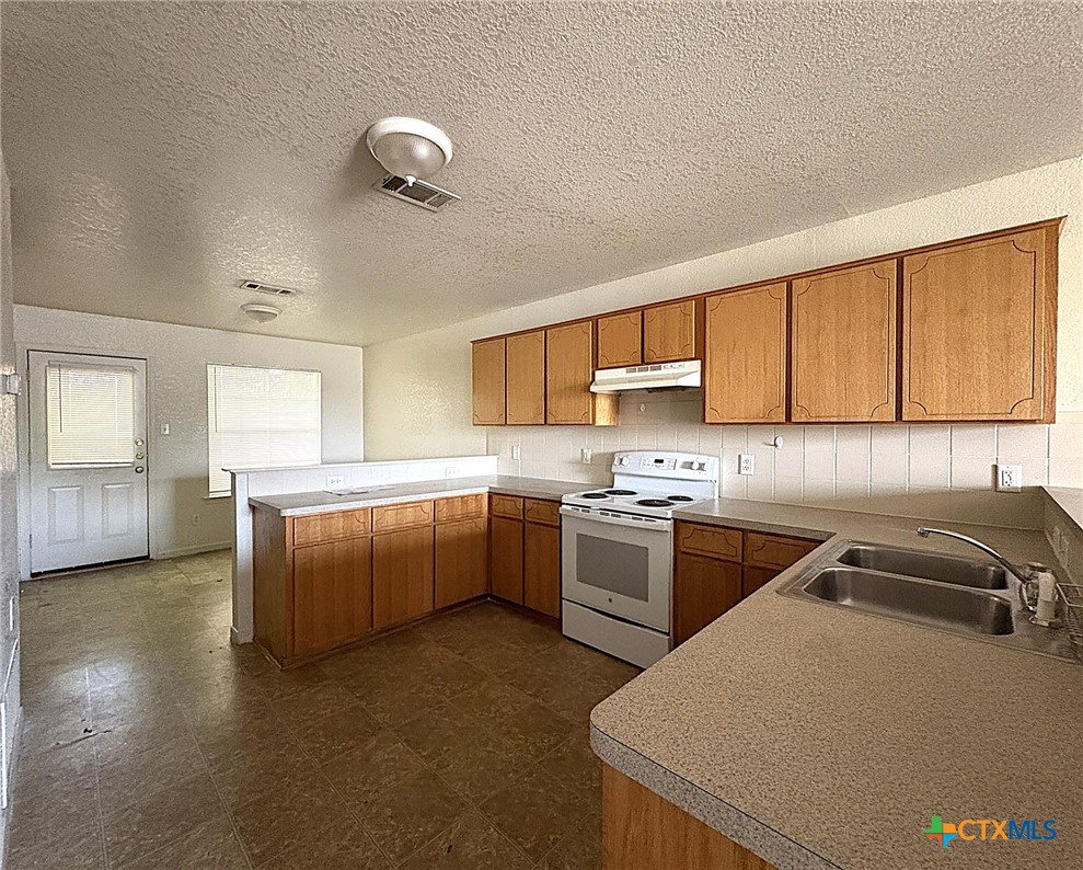 2111 Jennifer Drive B Property Photo 7