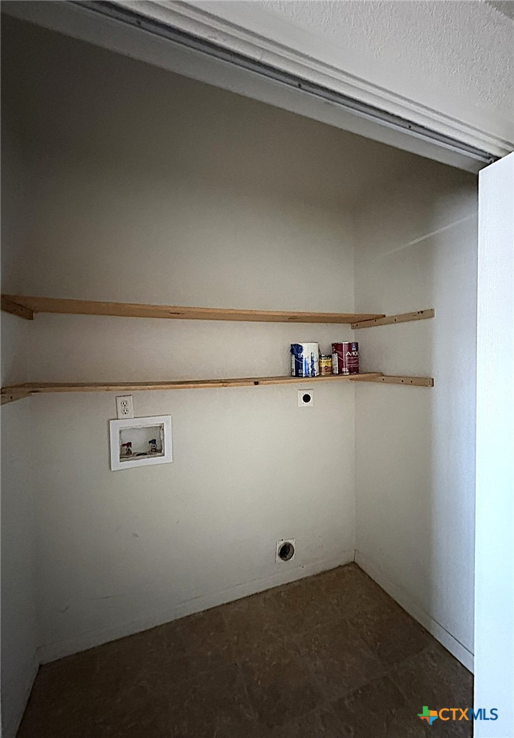 2111 Jennifer Drive B Property Photo 8