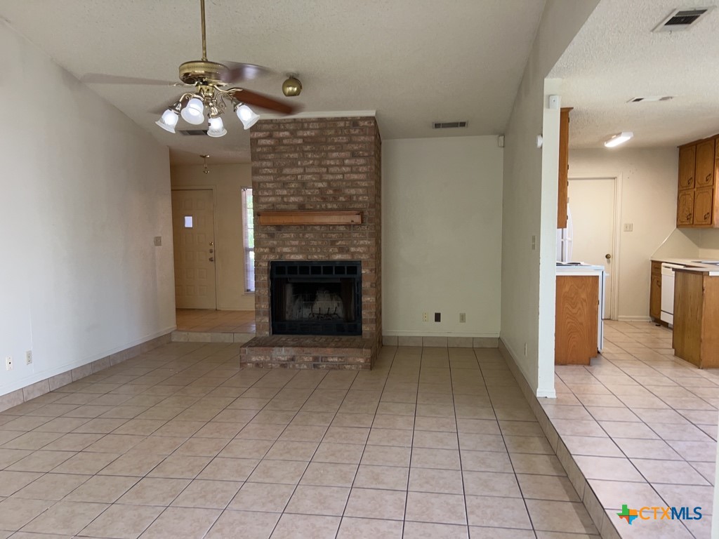 111 Nancy Drive Property Photo 4