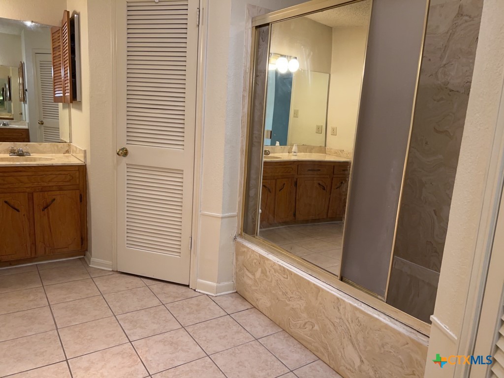 111 Nancy Drive Property Photo 12