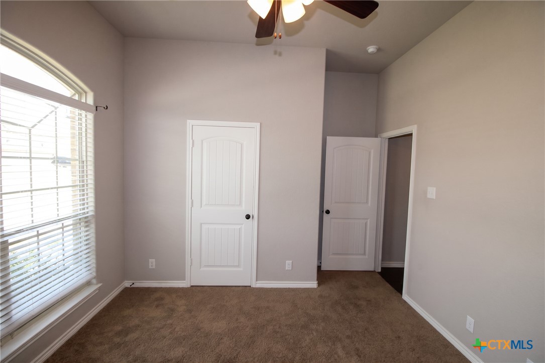 900 Clanton Cove Property Photo 7
