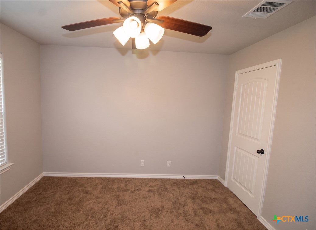 900 Clanton Cove Property Photo 10