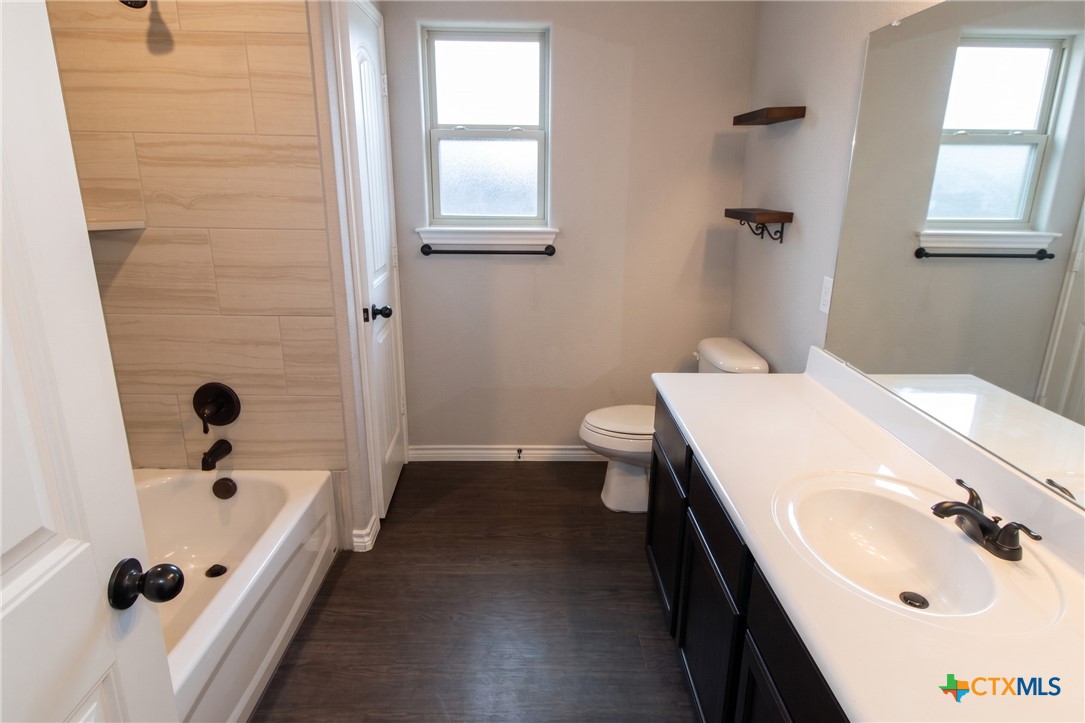 900 Clanton Cove Property Photo 13
