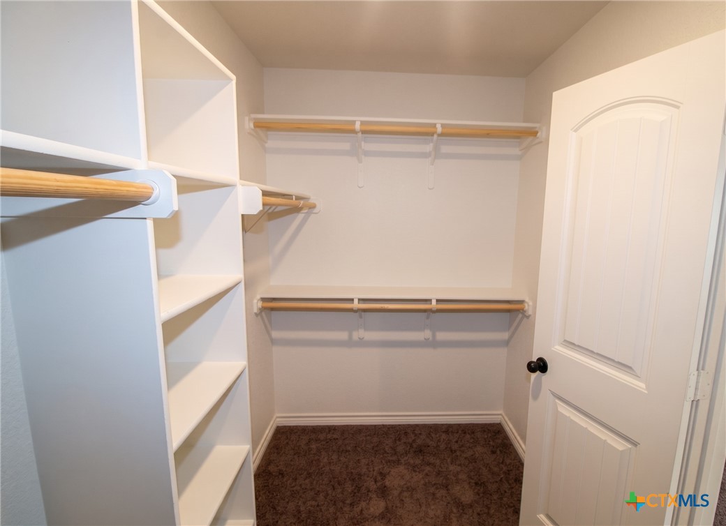 900 Clanton Cove Property Photo 14