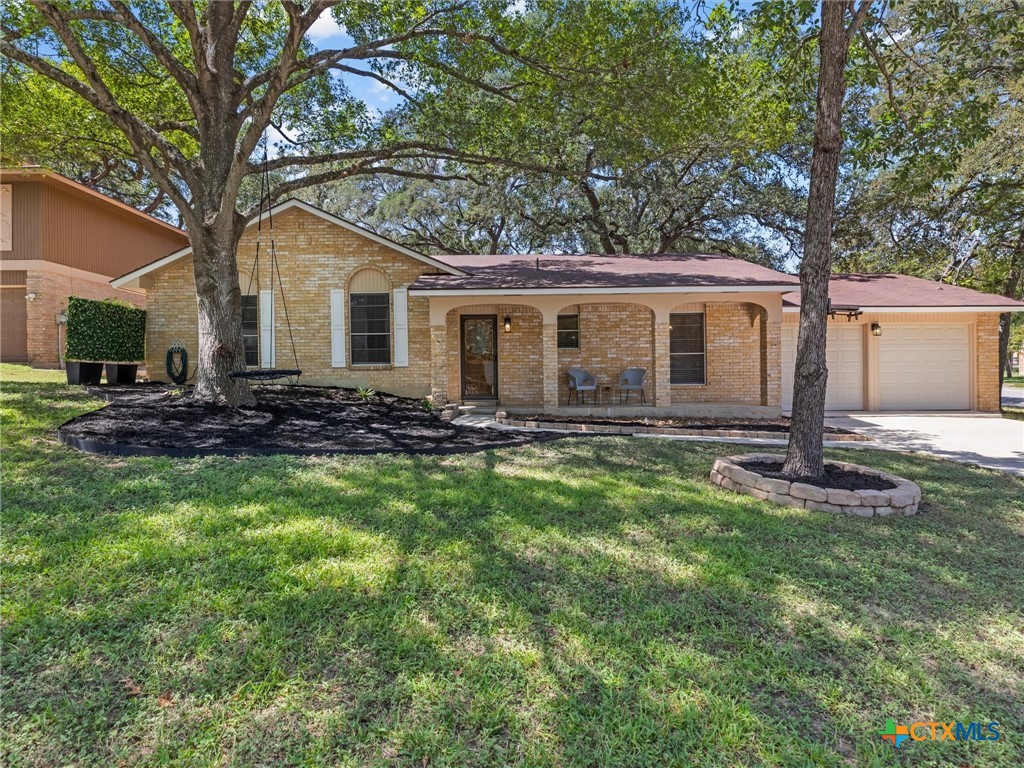 102 Mossridge Property Photo 1