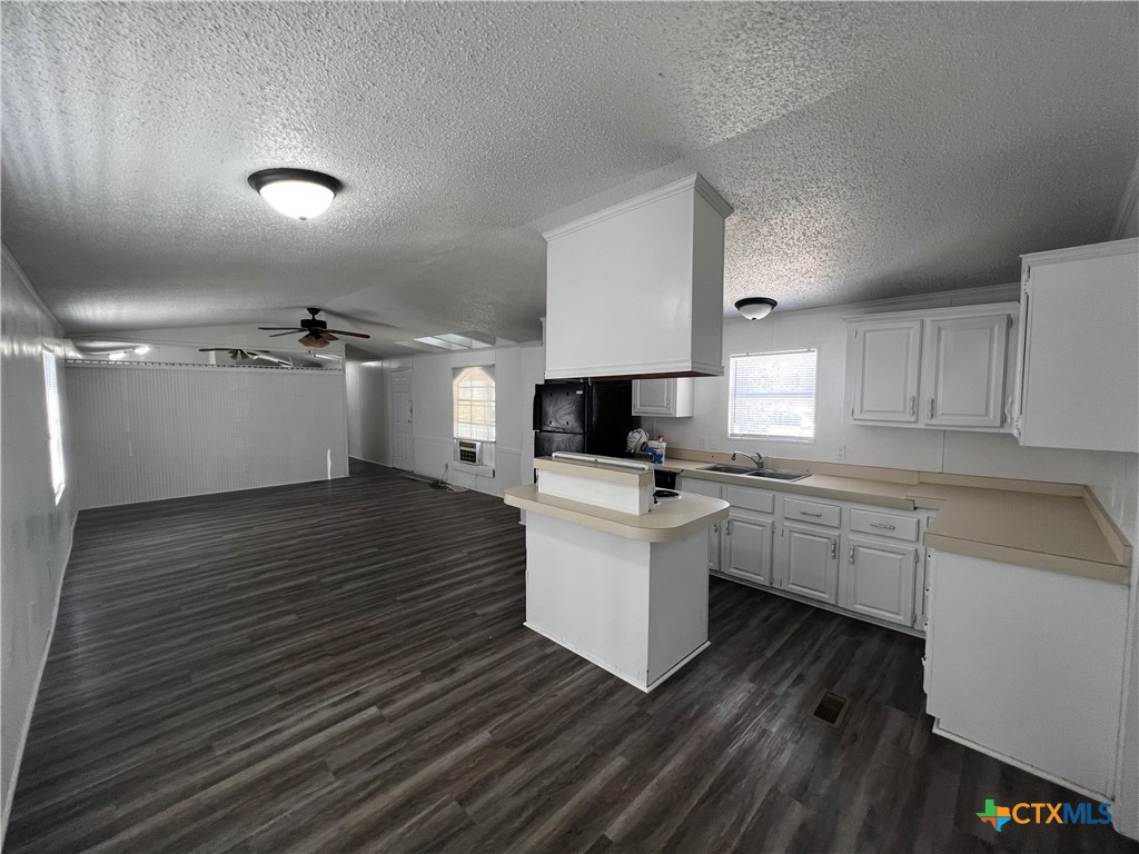 1405 Harris Hill Road Property Photo 1