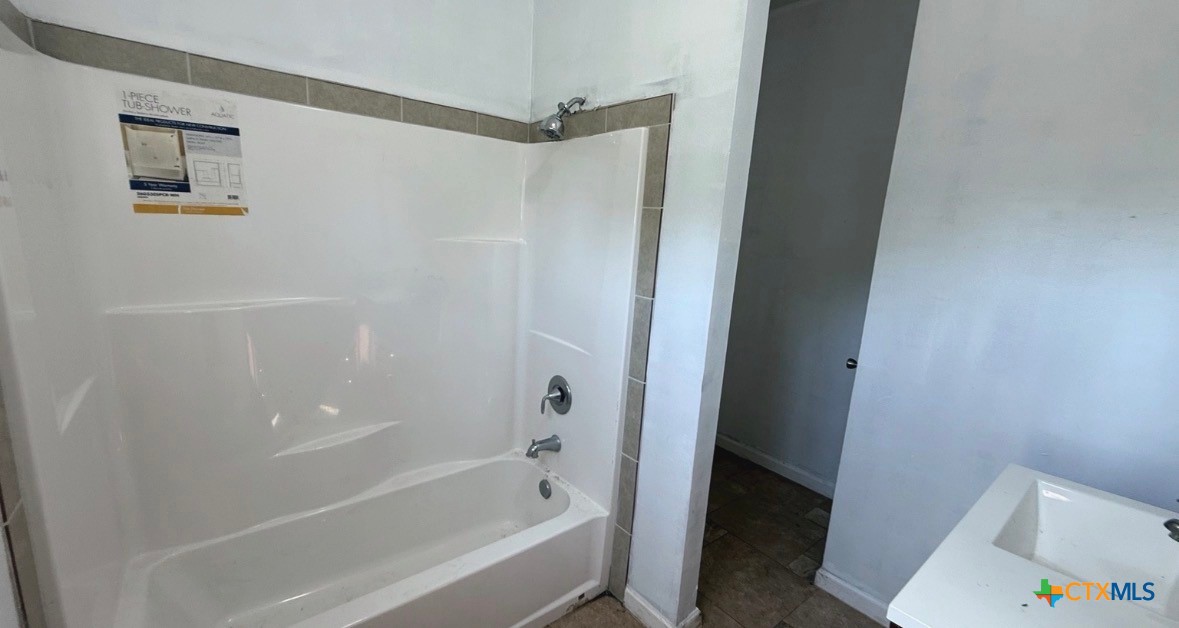 510 E Pine Street Property Photo 7