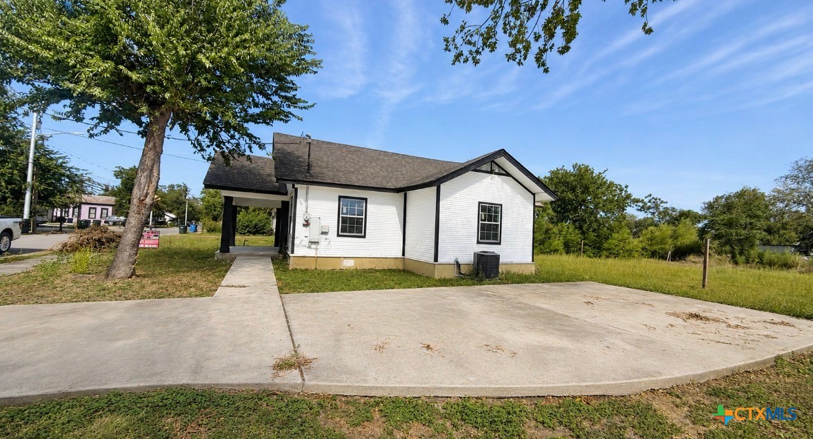 510 E Pine Street Property Photo 11