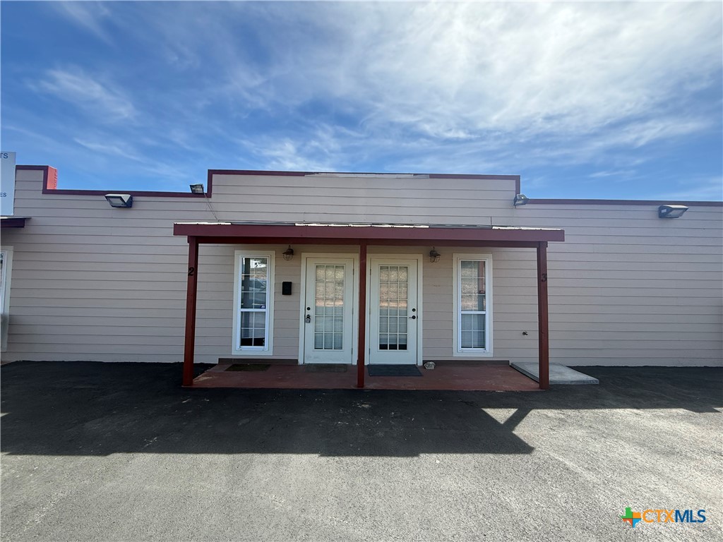 23063 State Highway 46 2-3 Property Photo 14