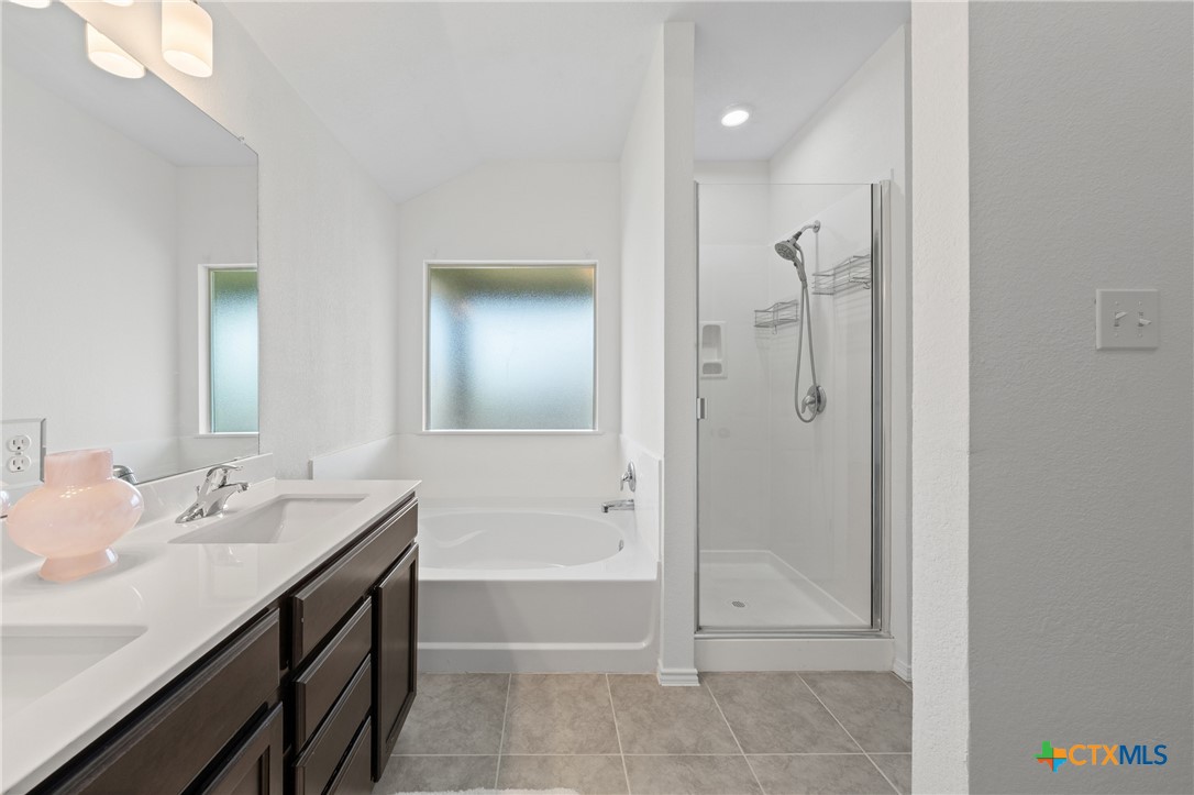 8618 Stonehollow Drive Property Photo 31