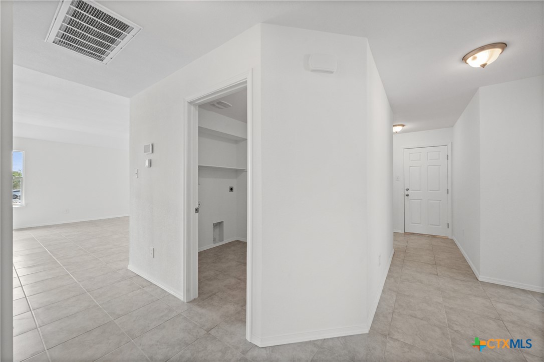 8618 Stonehollow Drive Property Photo 33