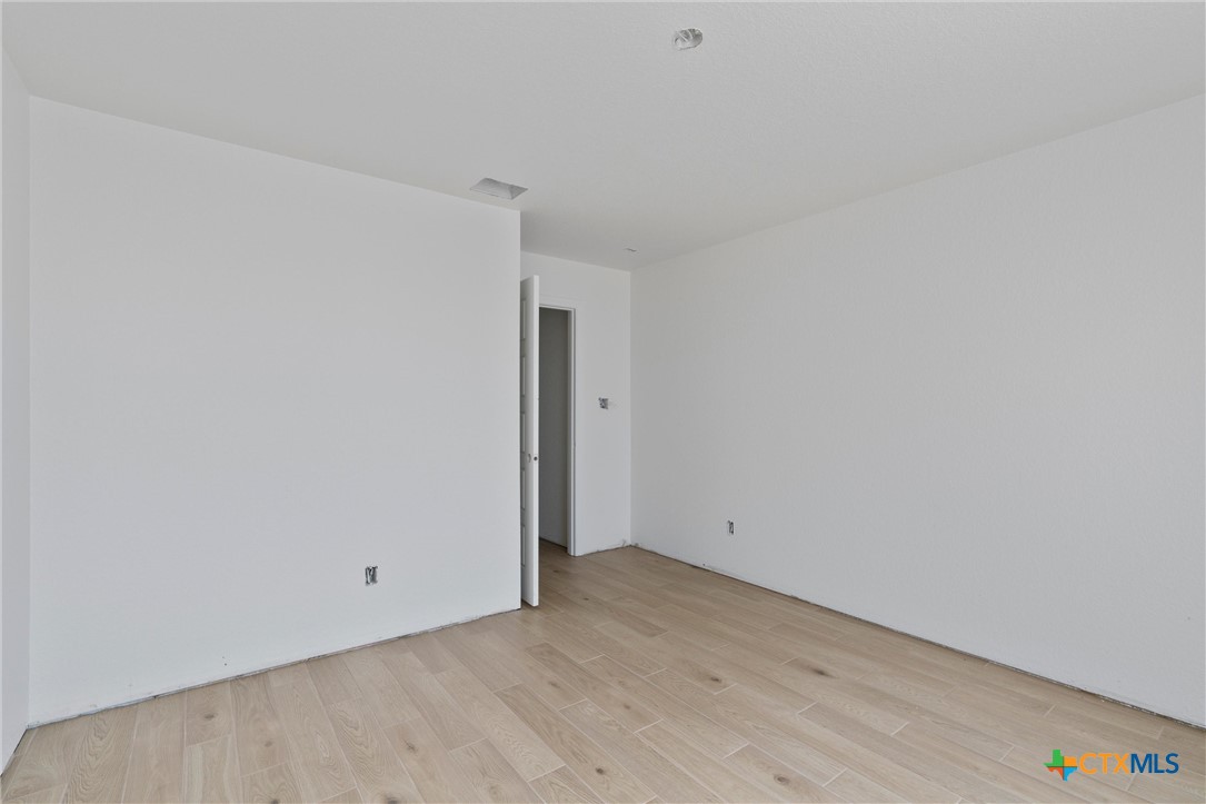 1312 Flint Ridge Loop Property Photo 32