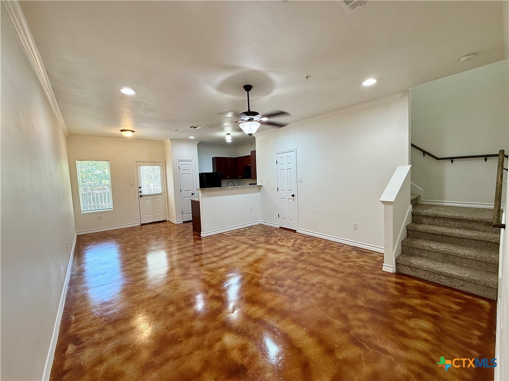 91 Plaza Drive 2 Property Photo 2