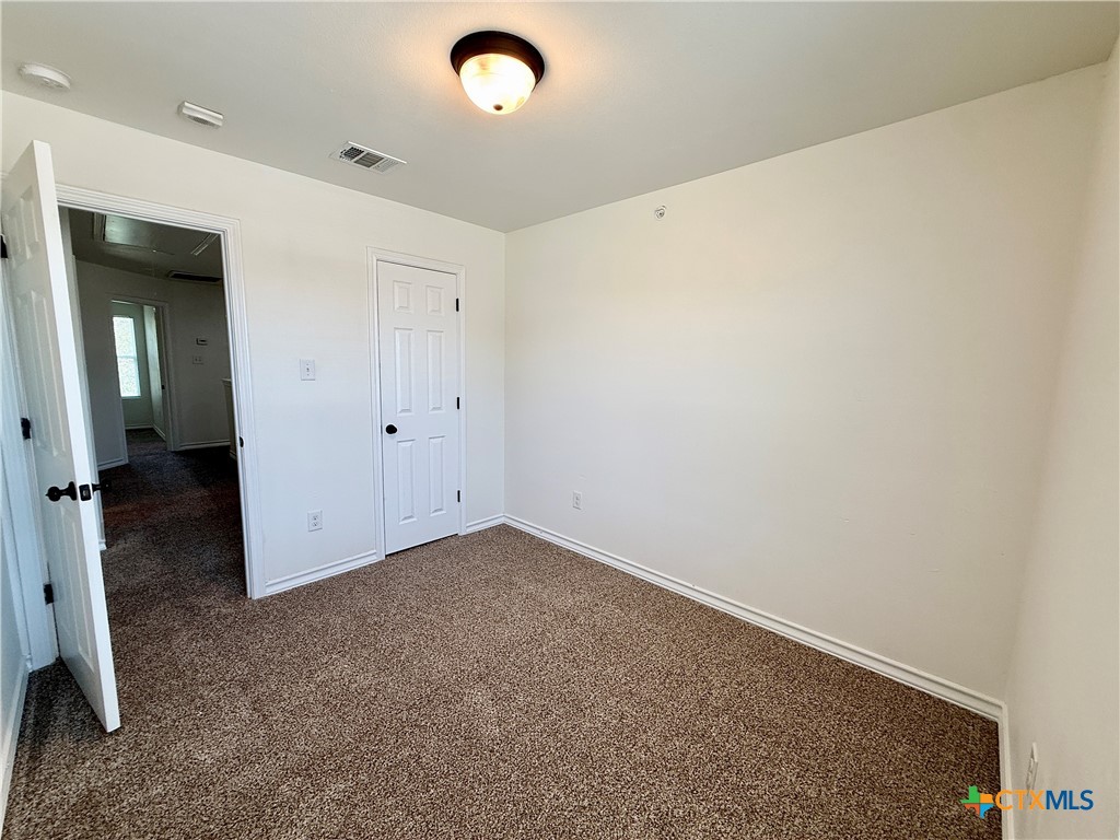 91 Plaza Drive 2 Property Photo 14
