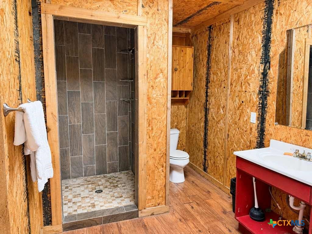1098 Winter Road Property Photo 15