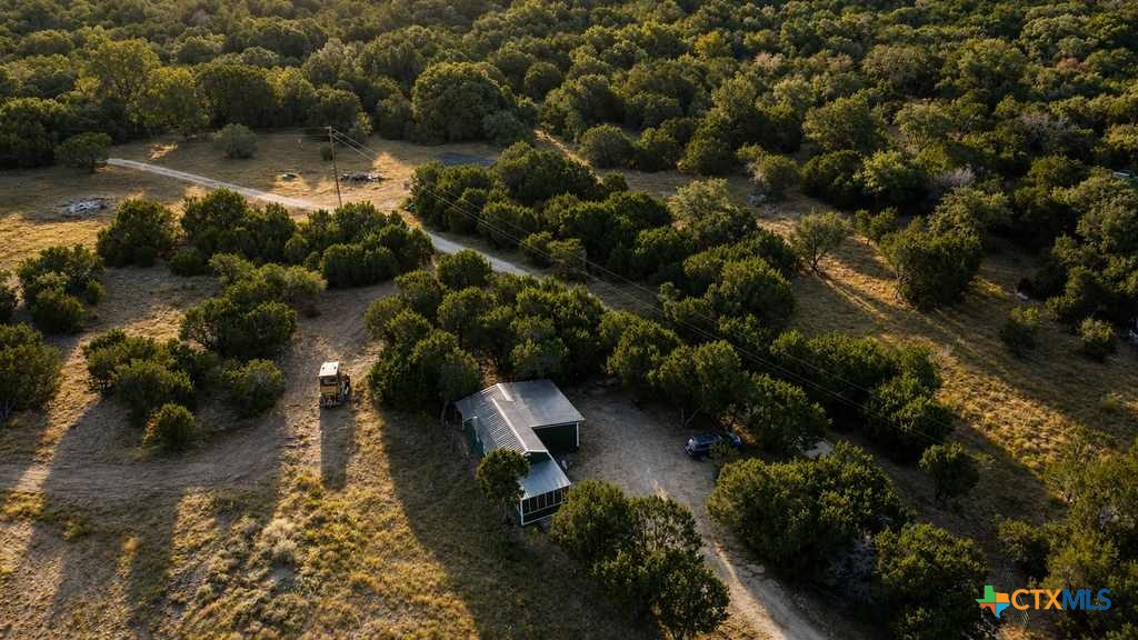 1098 Winter Road Property Photo 16