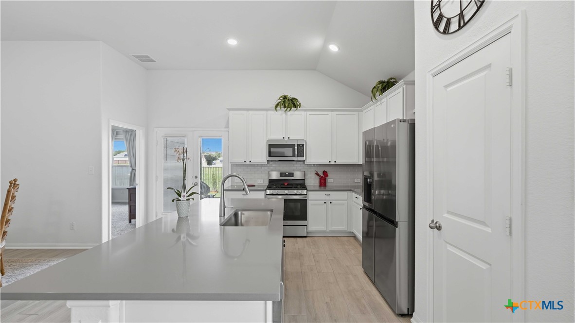 968 Blue Oak Boulevard Property Photo 8