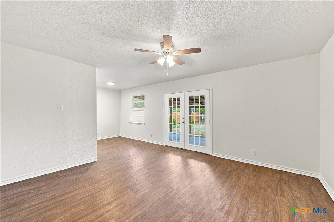 2908 Janis Drive Property Photo 8