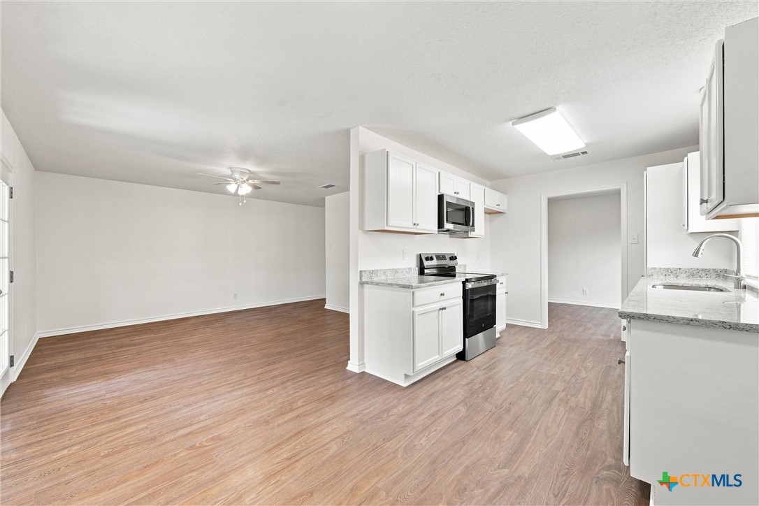 2908 Janis Drive Property Photo 9