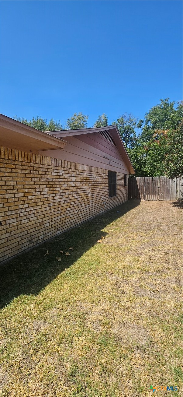 1207 Ruiz Drive Property Photo 3