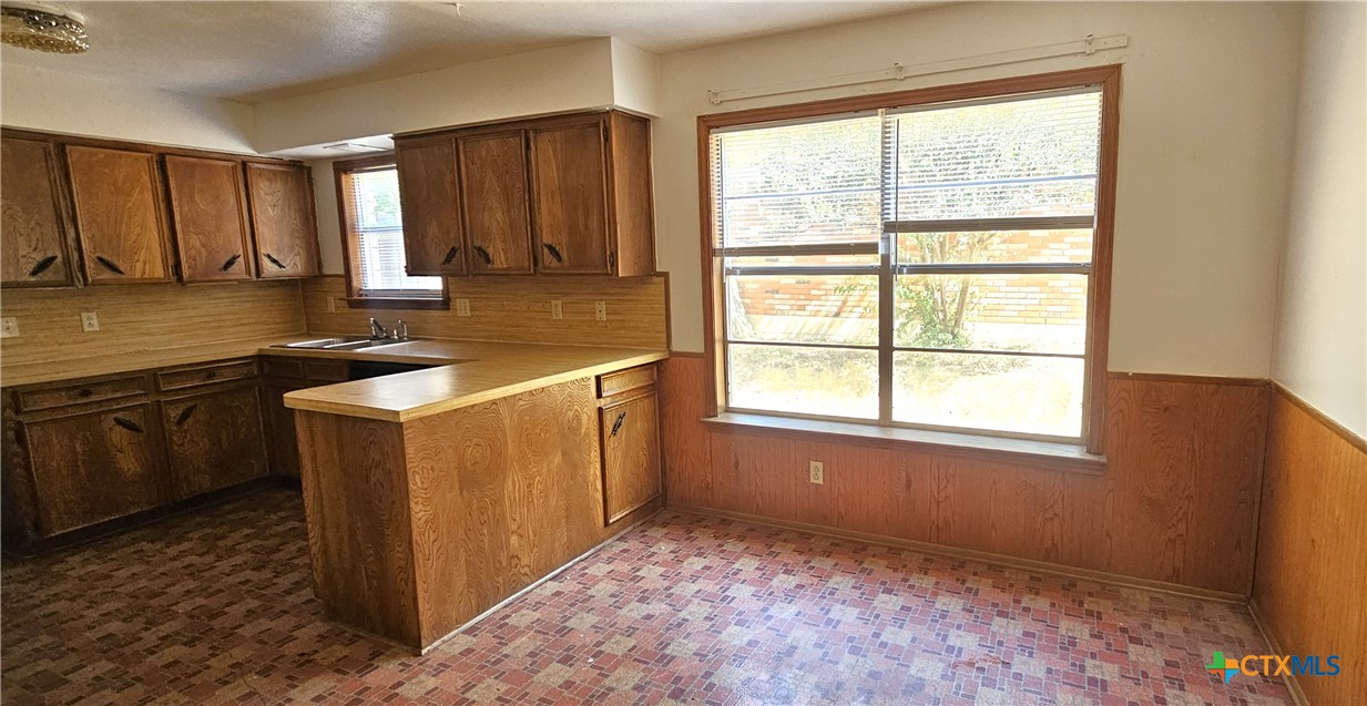 1207 Ruiz Drive Property Photo 10