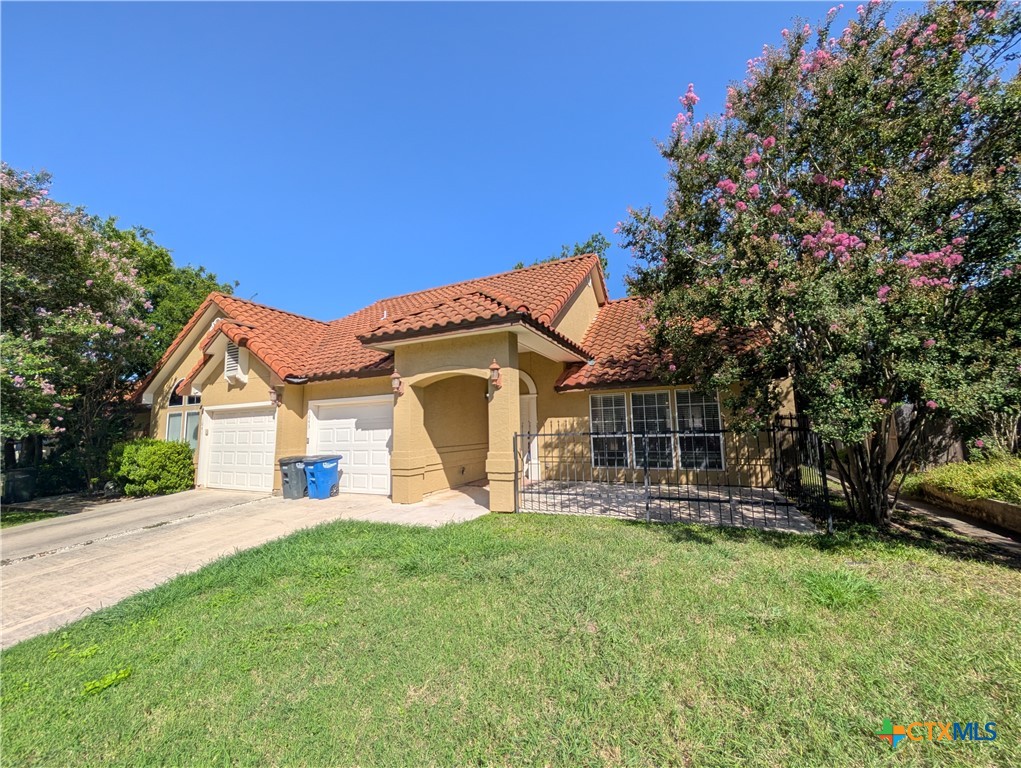 1043 Rivertree Drive Property Photo 1