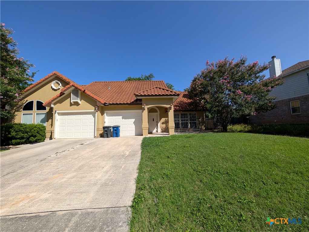 1043 Rivertree Drive Property Photo 2