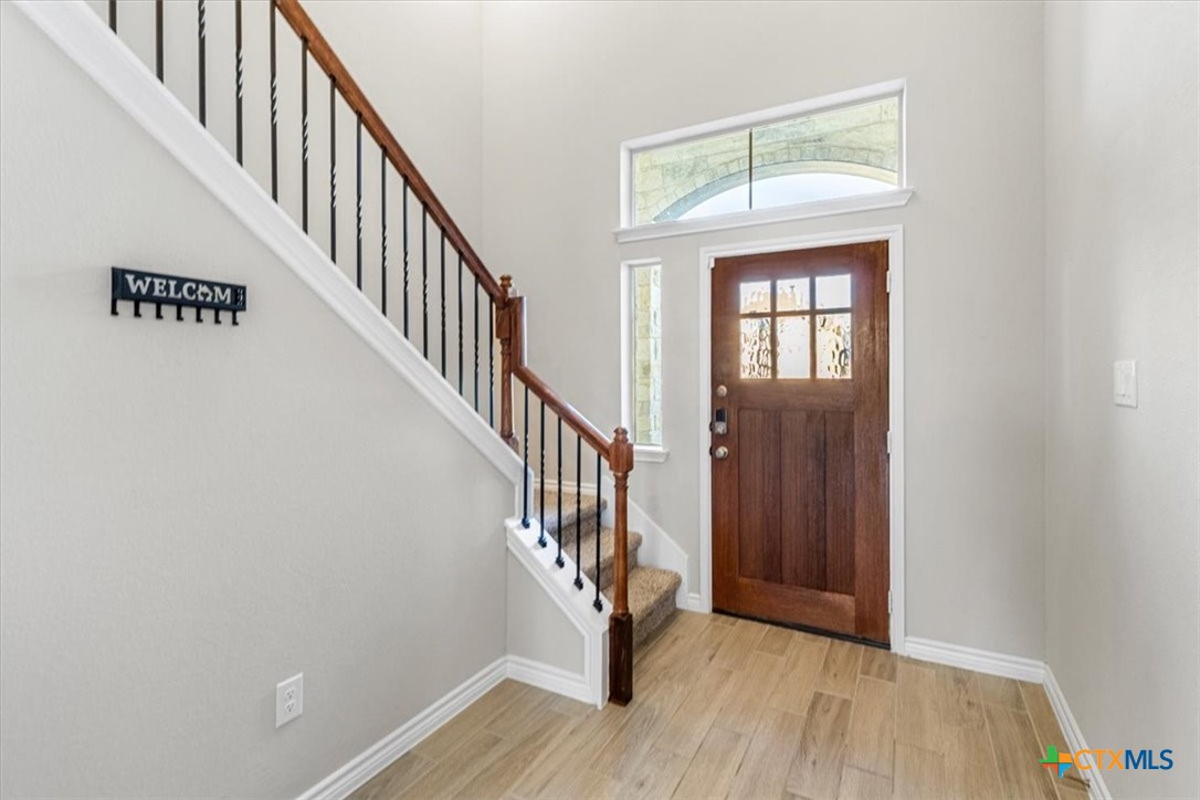 1202 Roma Street Property Photo 5