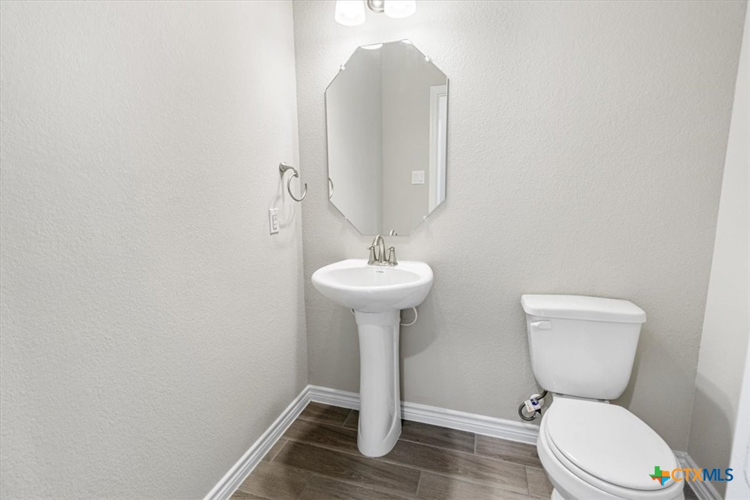 1202 Roma Street Property Photo 11
