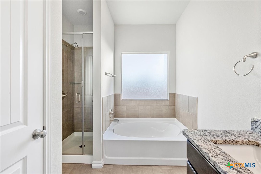 1202 Roma Street Property Photo 15