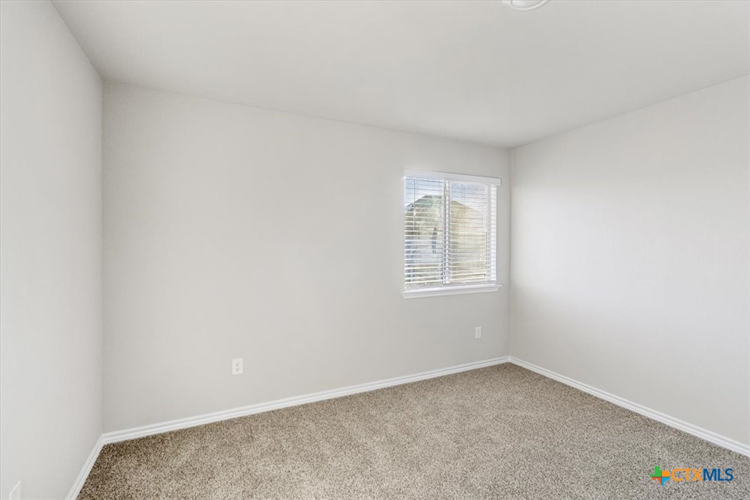 1202 Roma Street Property Photo 28