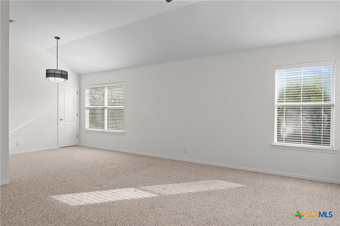 17 Nikita Drive Property Photo 13