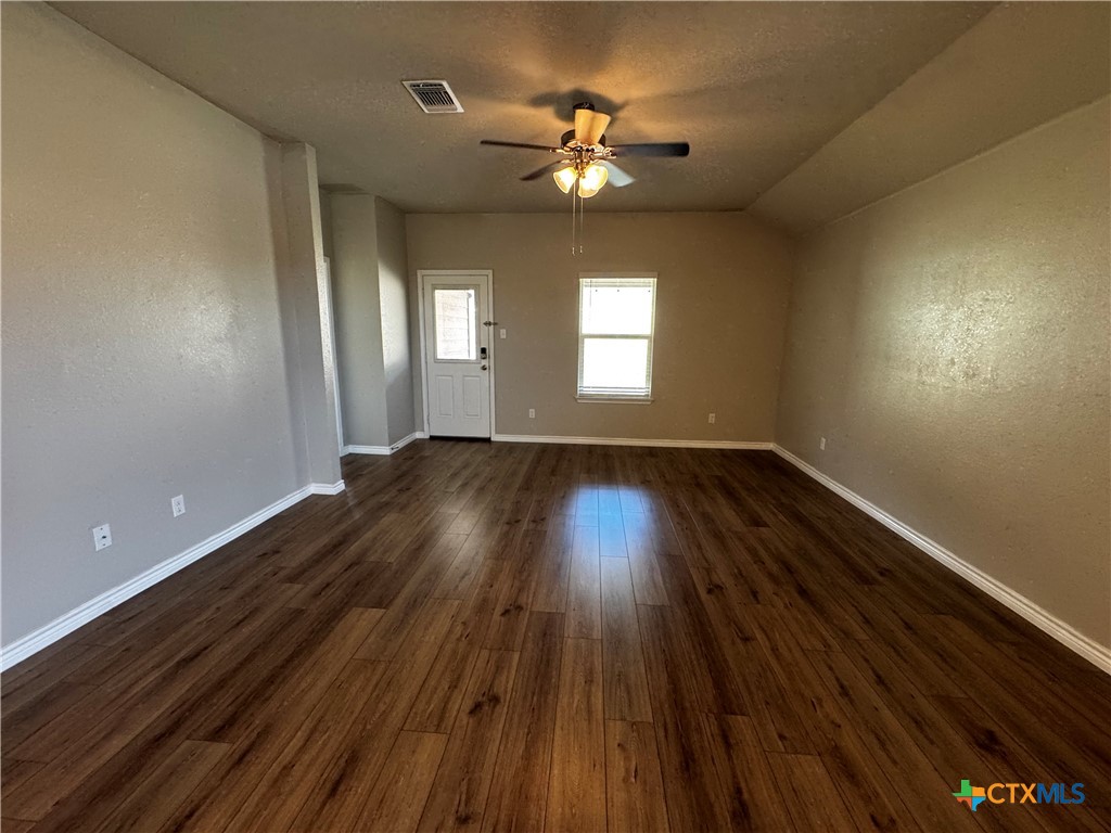 117 Minnie J Loop Property Photo 16