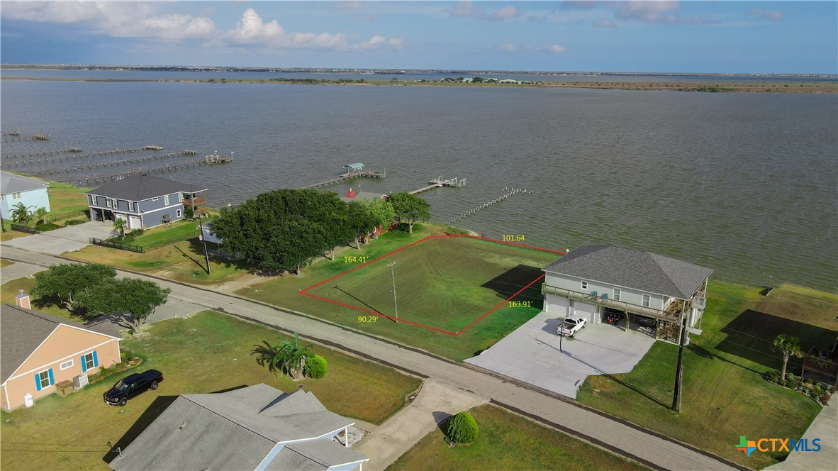 1664 W Bayshore Drive Property Photo 2
