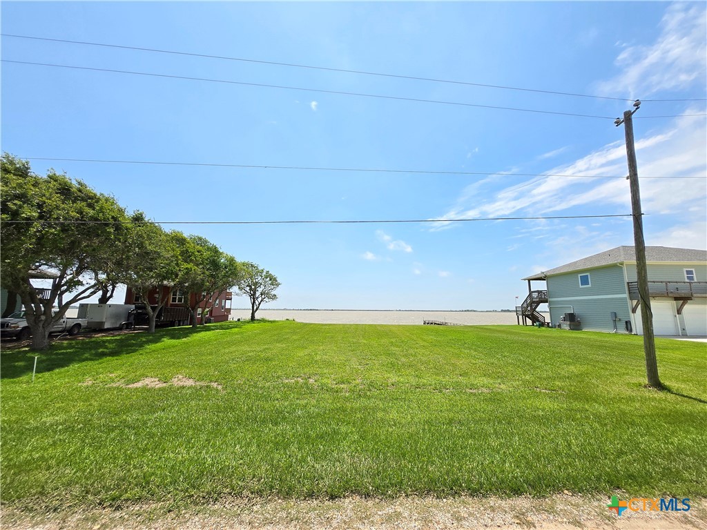 1664 W Bayshore Drive Property Photo 8