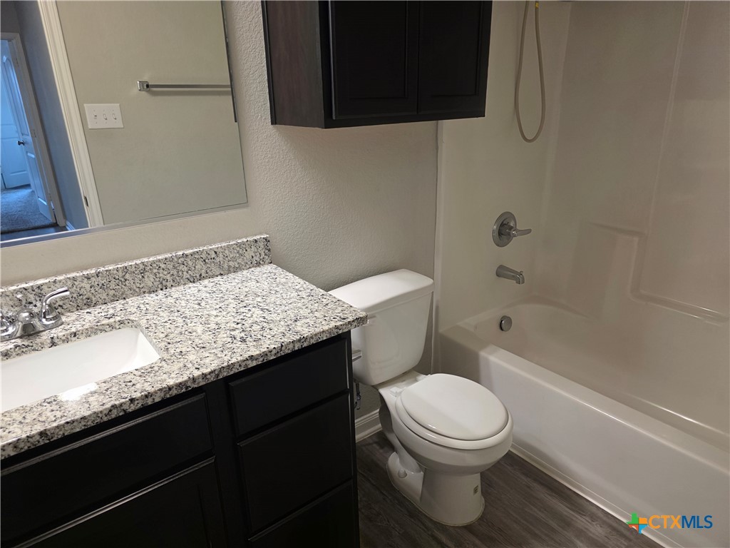 6109 Hercules Avenue Property Photo 8