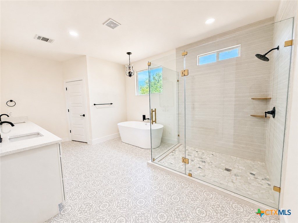 7022 Circle Oak Drive Property Photo 19