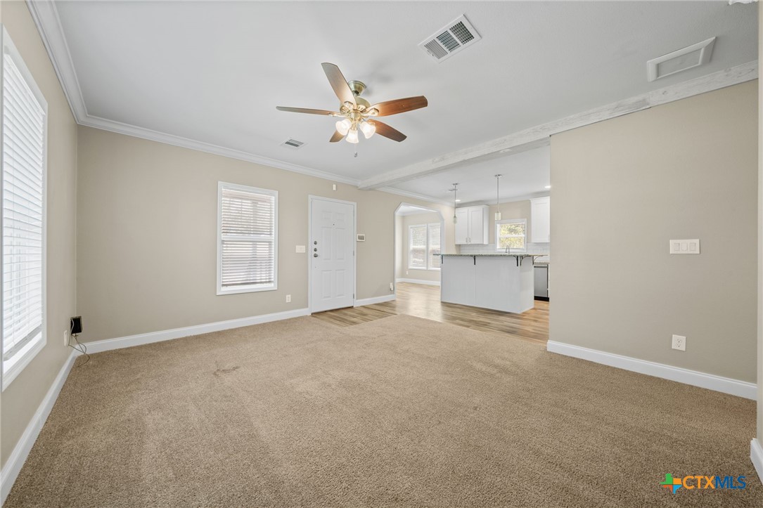 711 La Cresta Drive Property Photo 4