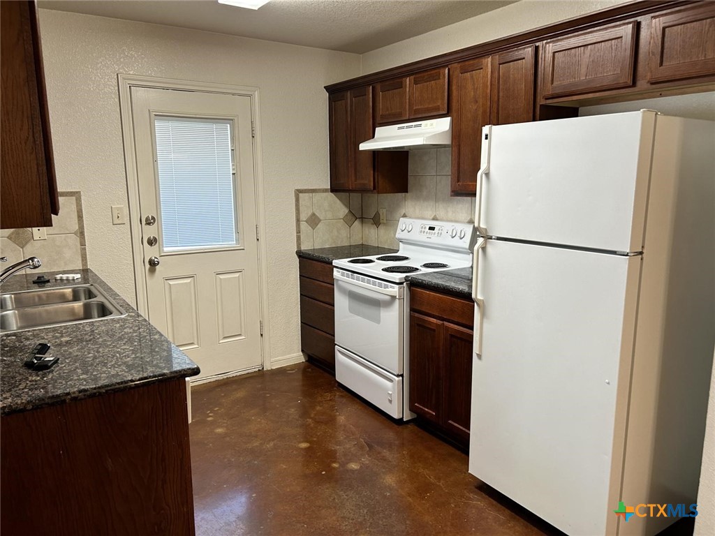 5014 205 Loop A Property Photo 5