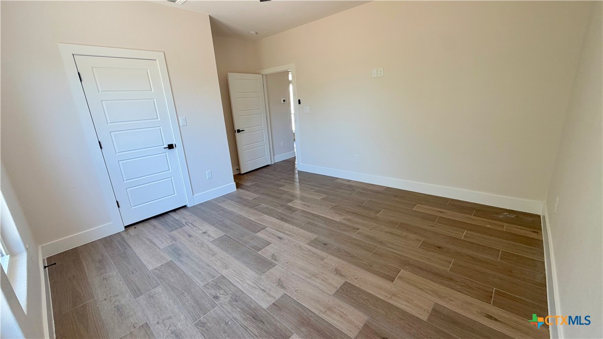 7008 Circle Oak Drive Property Photo 26