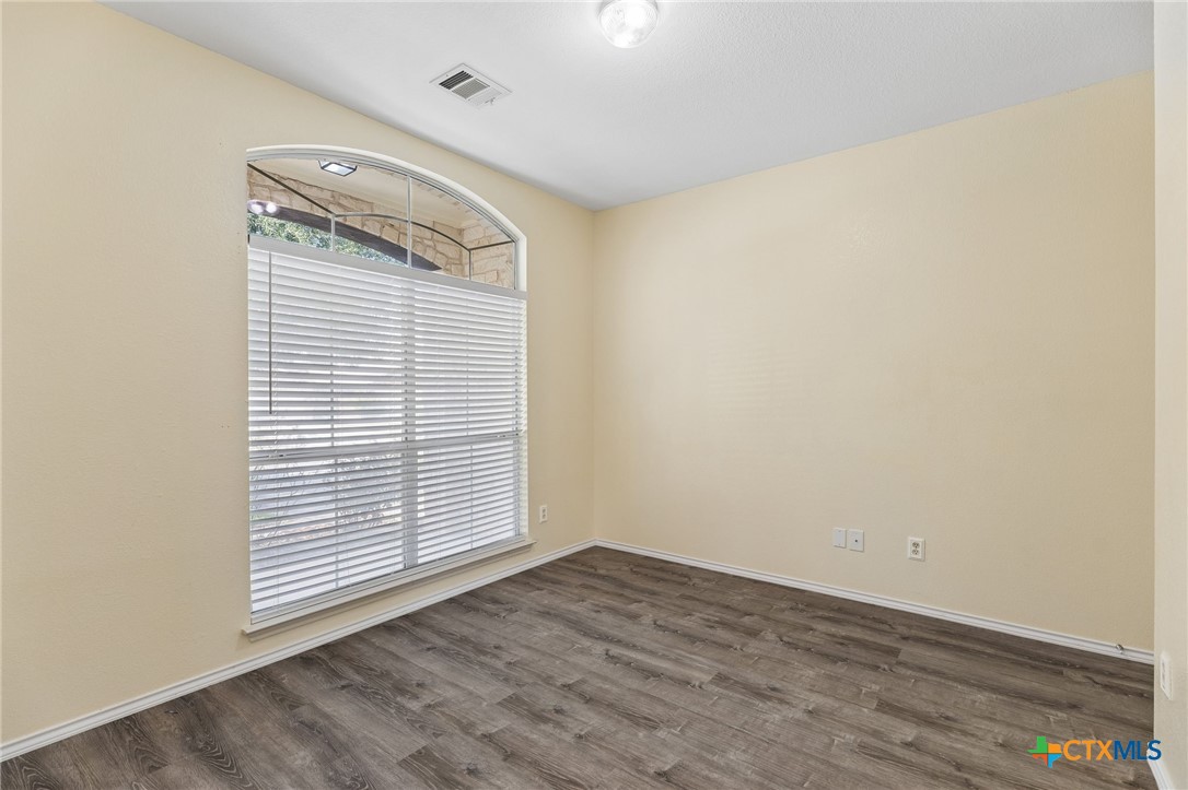 1512 Sweet Leaf Lane Property Photo 9