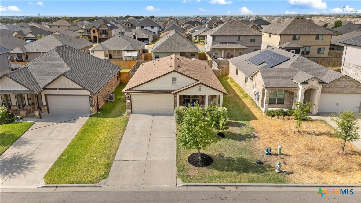 8915 Sky Crest Drive Property Photo 4